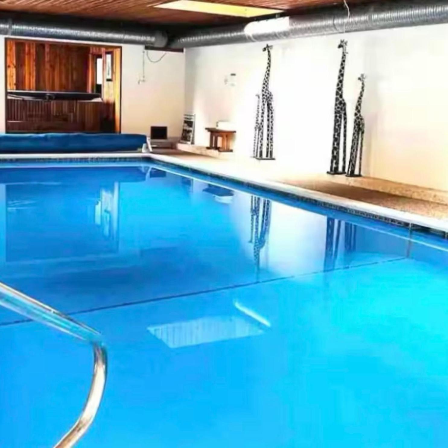 לינה וארוחת בוקר קואליקום ביץ' Oceanside Manor - Golf Course View מראה חיצוני תמונה